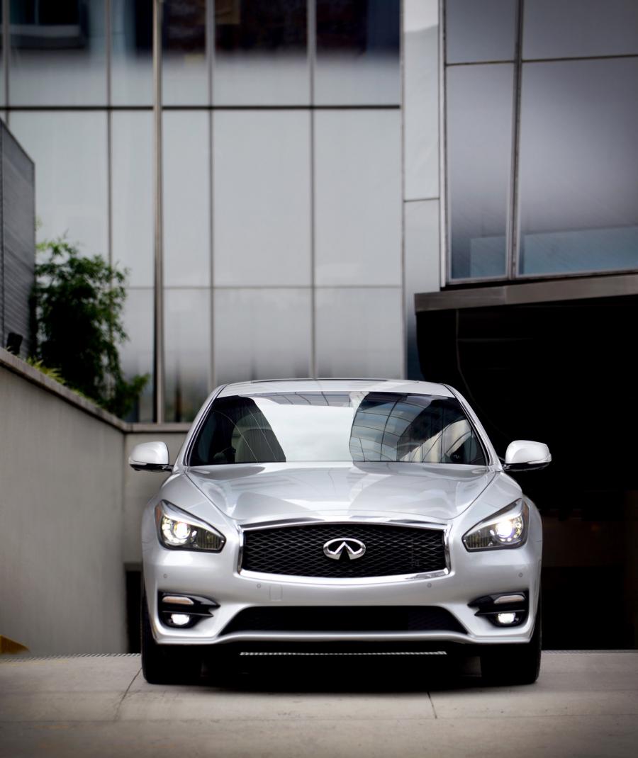  Infiniti Q70S 2015 года  (фото 3 из 7)